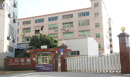 <b>信息技术打开散热市场新空间，免费看片黄色电机拾级而上驱动发展</b>